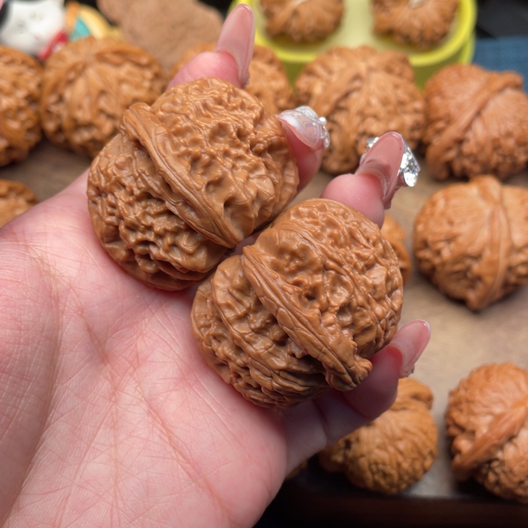 文玩核桃把件红皮球白42