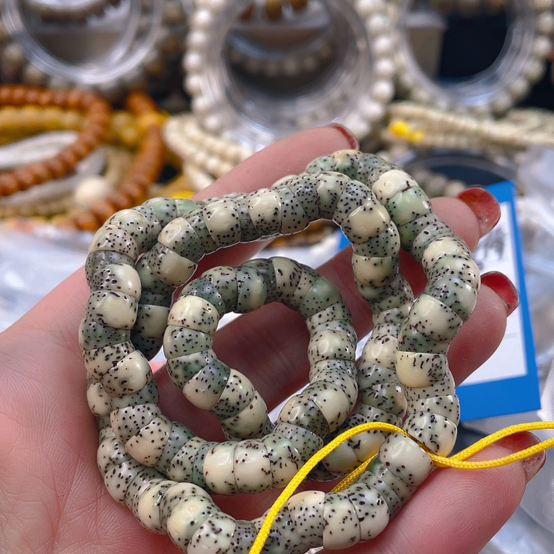 星月菩提手串石玉料大肠8mm一物一图