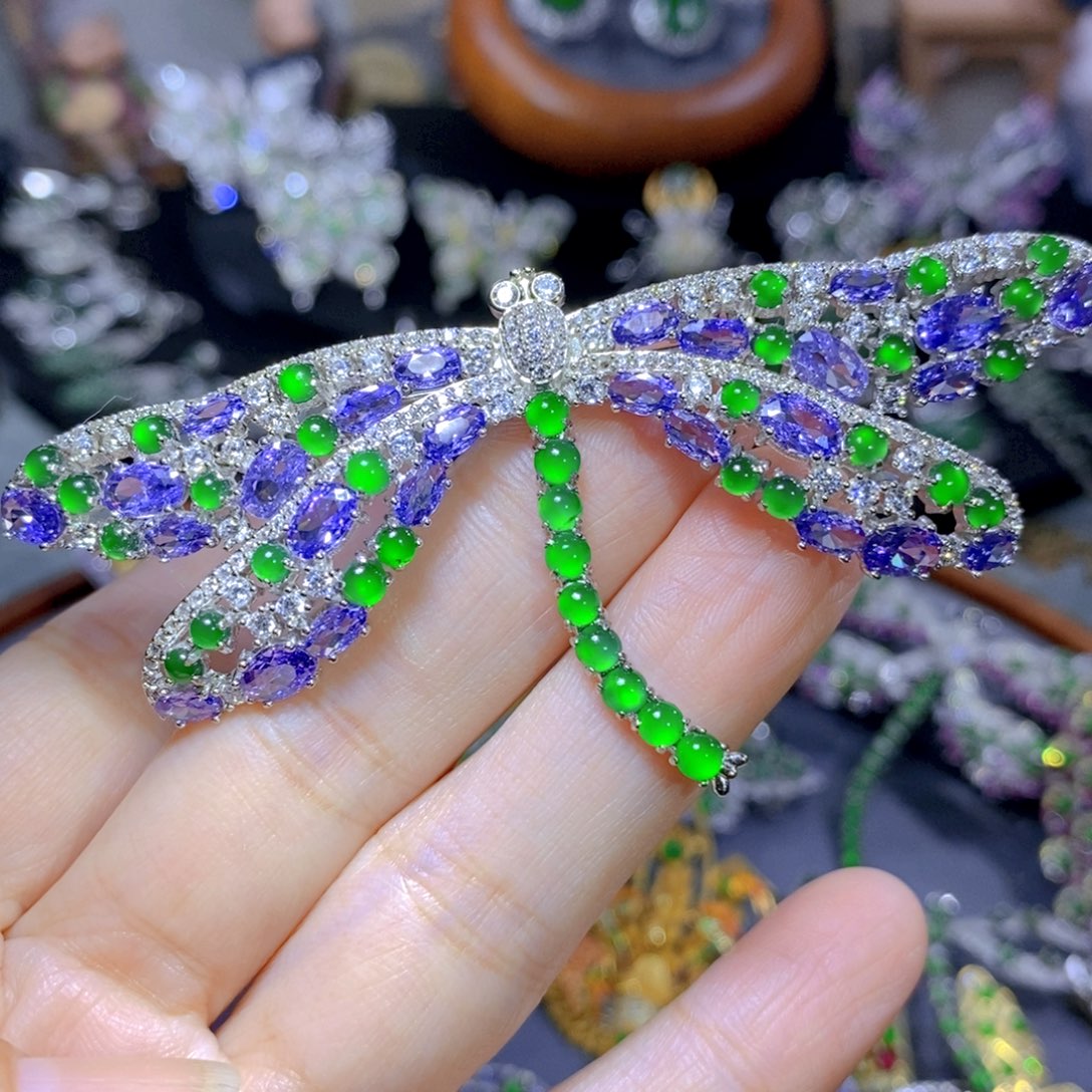 翡翠颈饰银S925镶嵌天然翡翠