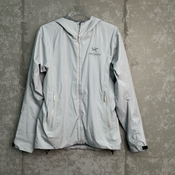 未使用 WE11 DONE M*1/始祖鸟灰白色软壳冲锋衣/16265/JP