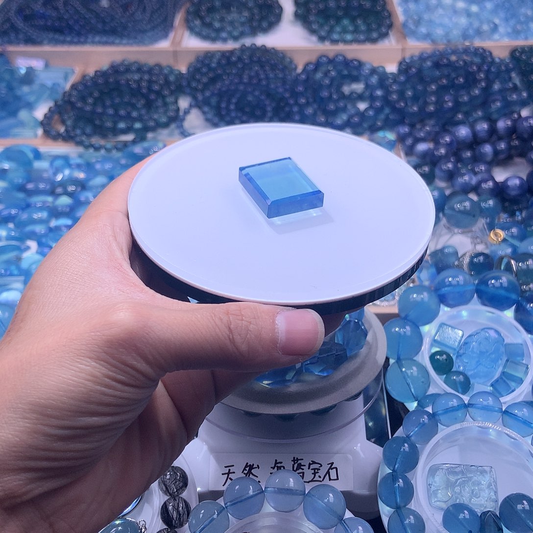 未镶嵌手串海蓝宝石叫***？无事牌总价340.交140元押金