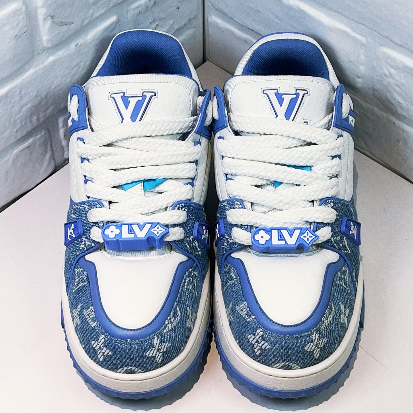 99新 LouisVuitton/路易威登 trainer蓝白小胖欧9.5码43.5码冲新