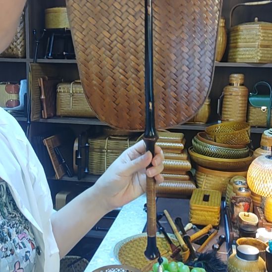 豆***i富贵筇竹芭蕉扇手工编织