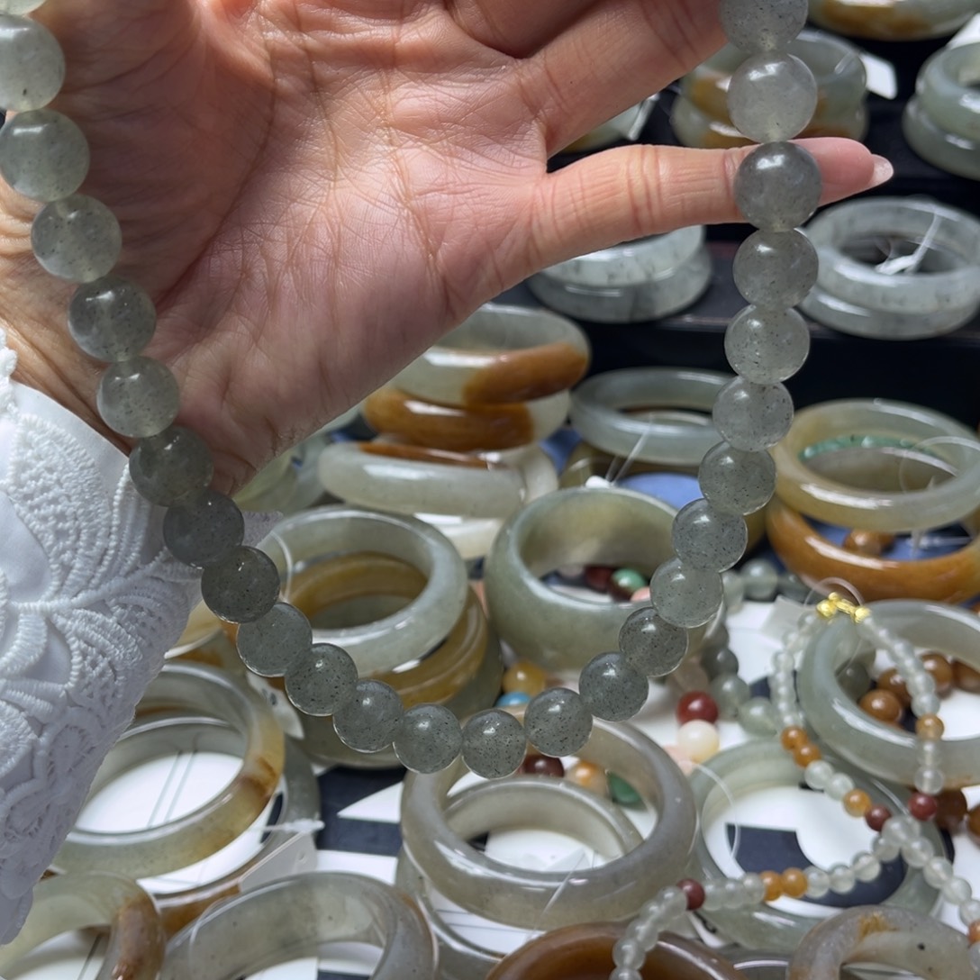 石英质玉未镶嵌手镯