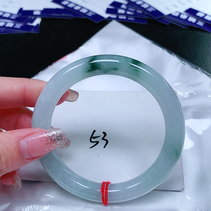 翡翠手镯（圆镯）未镶嵌