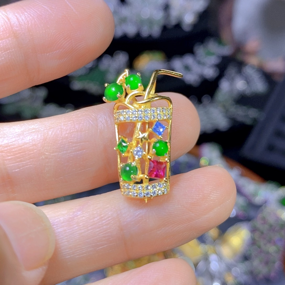 翡翠颈饰银S925镶嵌天然翡翠