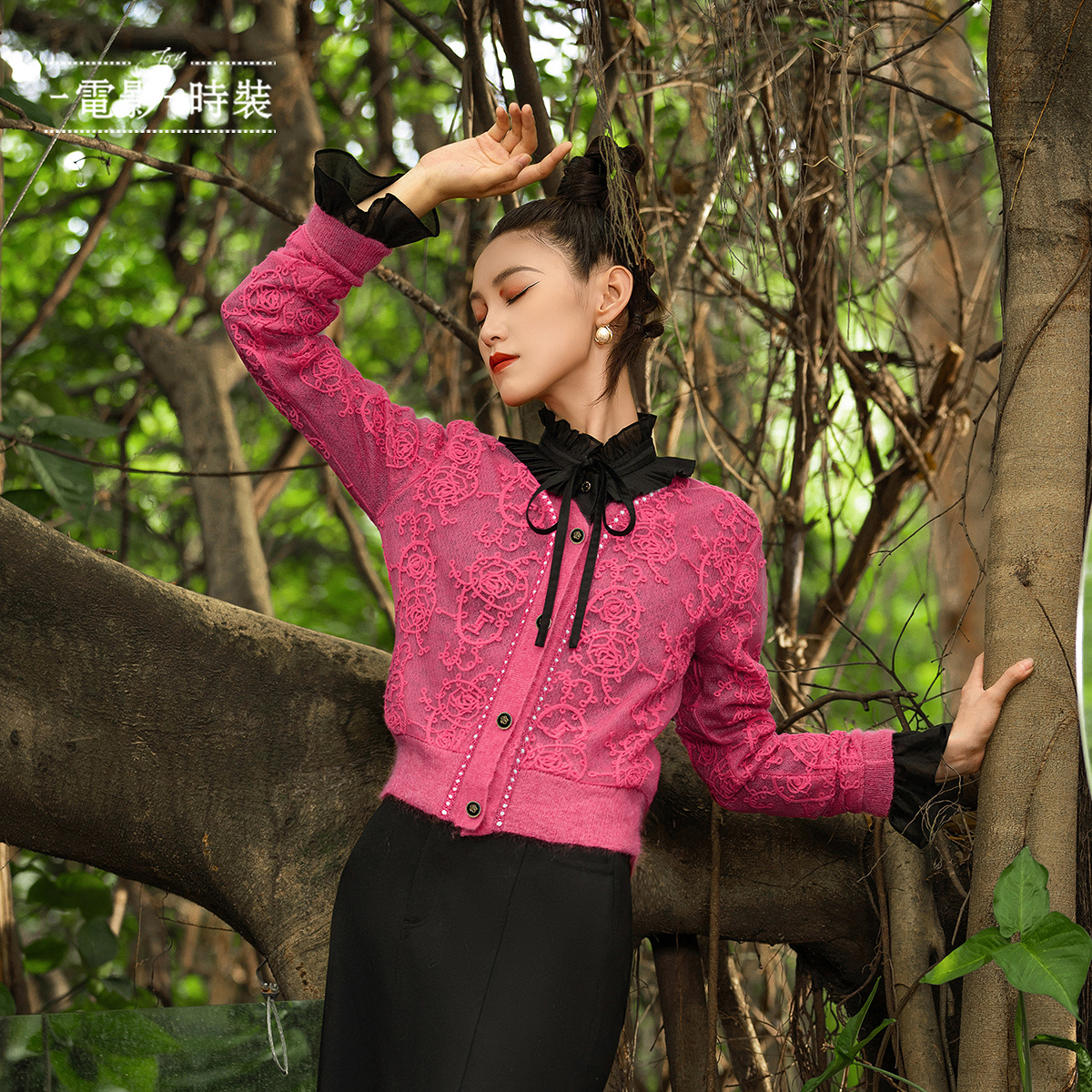 【高高甄选】一电影一时装网纱绣花开衫长袖毛织女FFBM111019