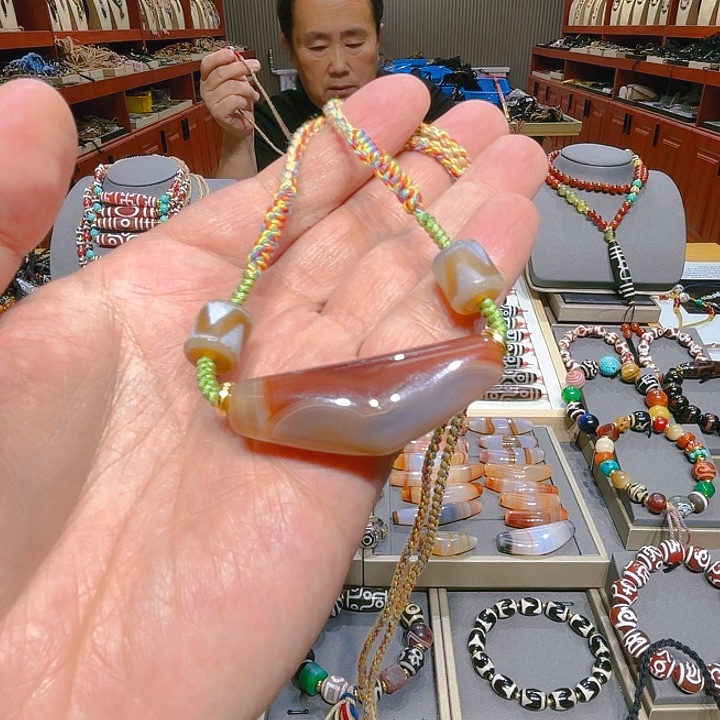 未镶嵌玛瑙/玉髓珠宝奇石