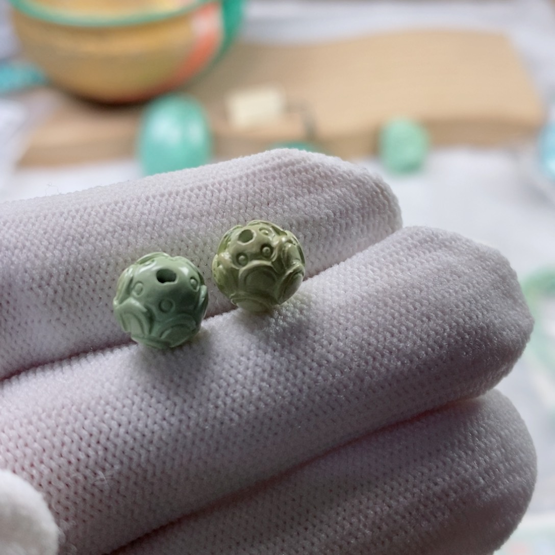 绿松石颈饰未镶嵌