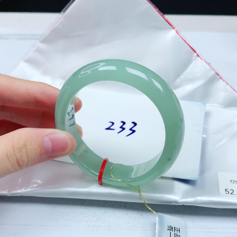 【闪购商品】翡翠手镯（贵妃镯）未镶嵌缅甸天然a货手镯52+