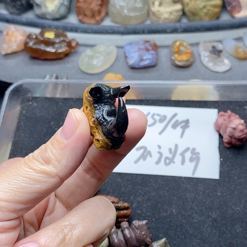 【闪购商品】定制石英质玉吊坠未镶嵌