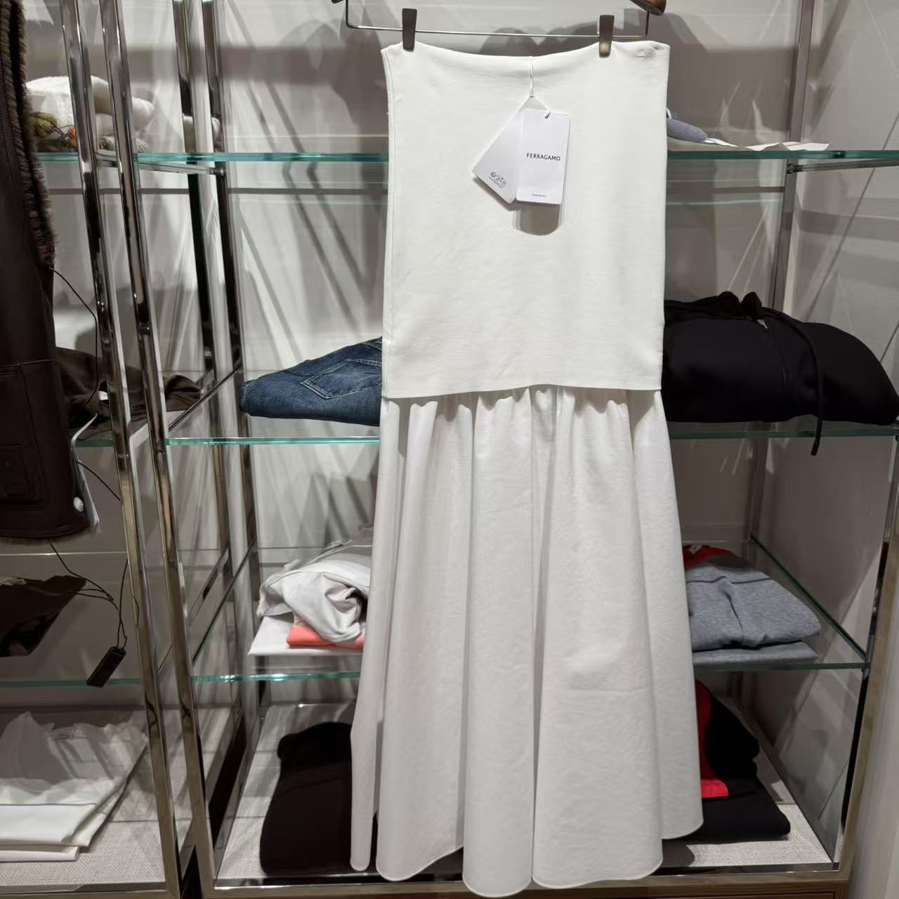 全新未使用 FERRAGAMO/菲拉格慕 女士无袖连衣裙白色