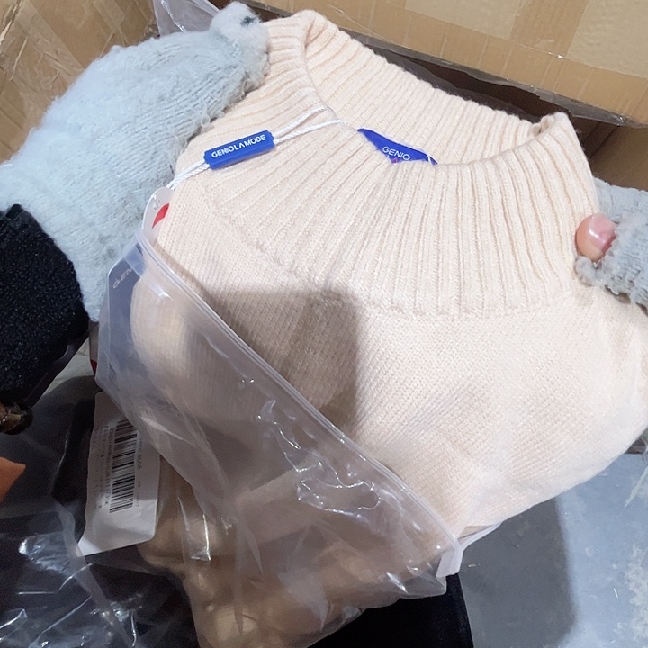 品牌杏色毛衣2Xl.      