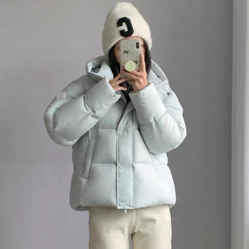 羽绒服女款2025新款冬季短款高级感外套大码时尚休闲百搭连帽