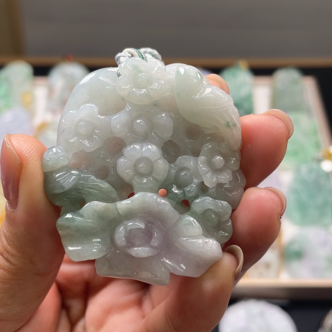 翡翠吊坠(不含链)未镶嵌