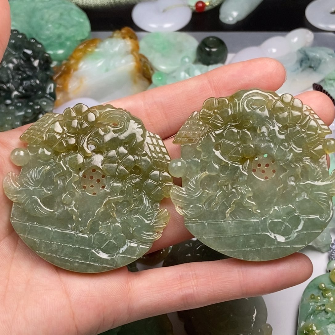 翡翠未镶嵌颈饰翡翠