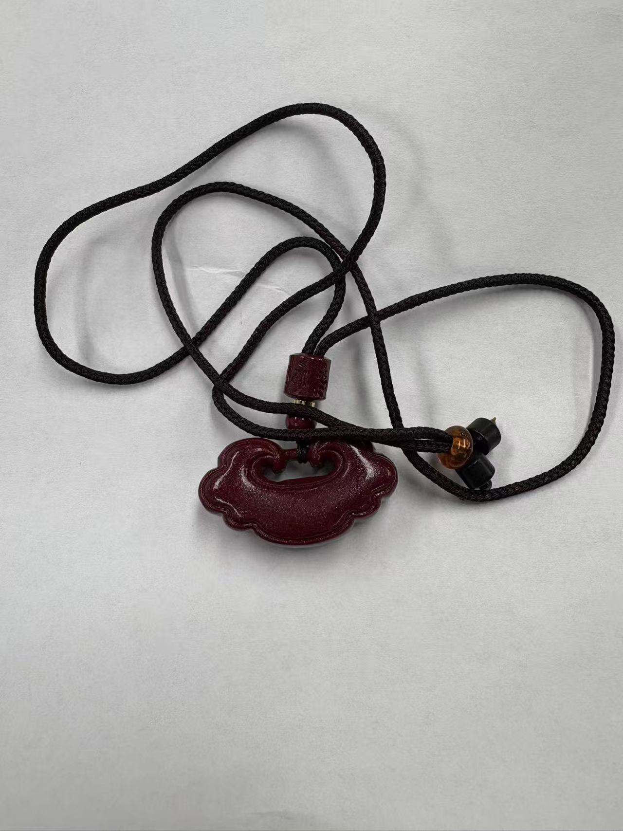 含辰砂工艺品NX005-经典紫色吊坠