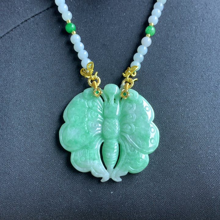 翡翠颈饰未镶嵌翡翠