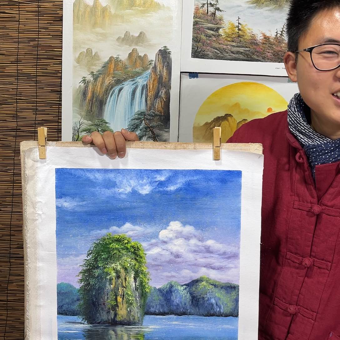 油画行路人小院绘画作品竞拍