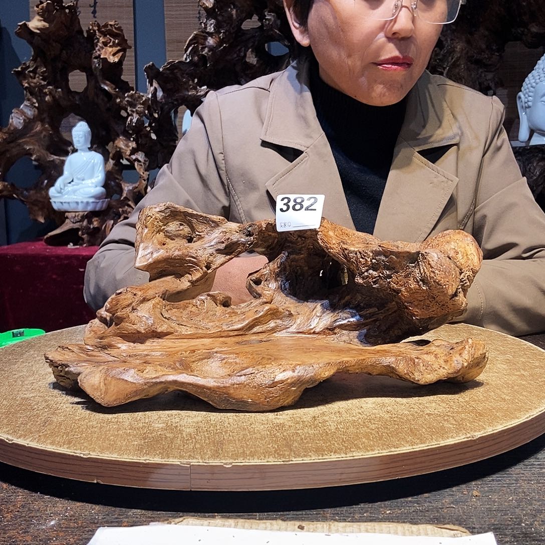 添***掸382株木随行的小根艺