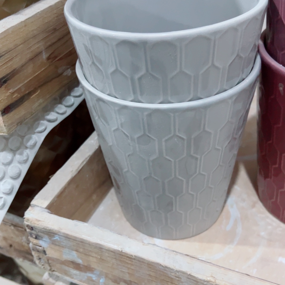 有孔，陶瓷花盆满10米包邮发货