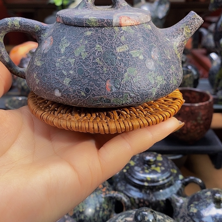 梅花玉精美梅花四角杯