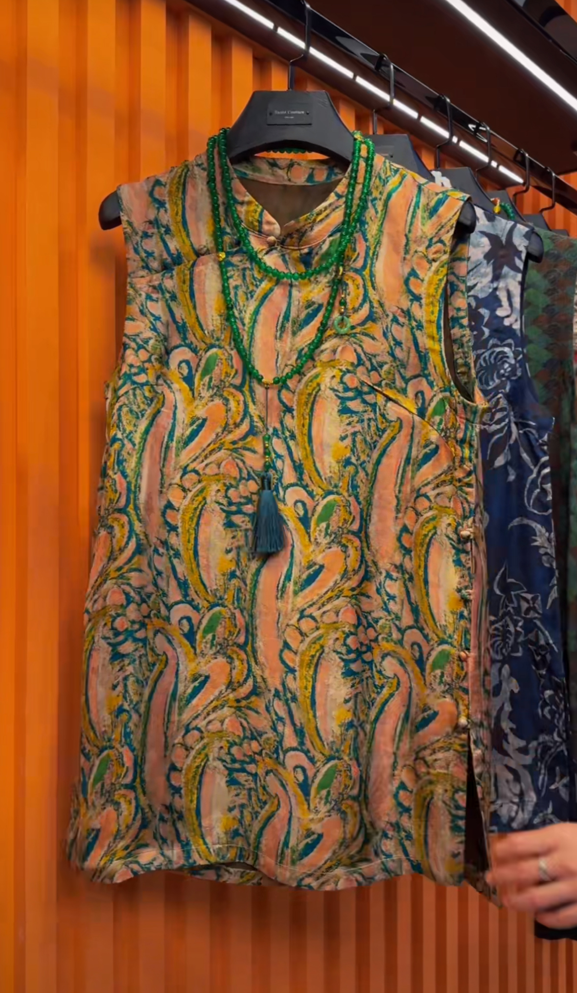 HR凤尾花-新中式重工桑蚕丝香云纱无袖上衣SS26246