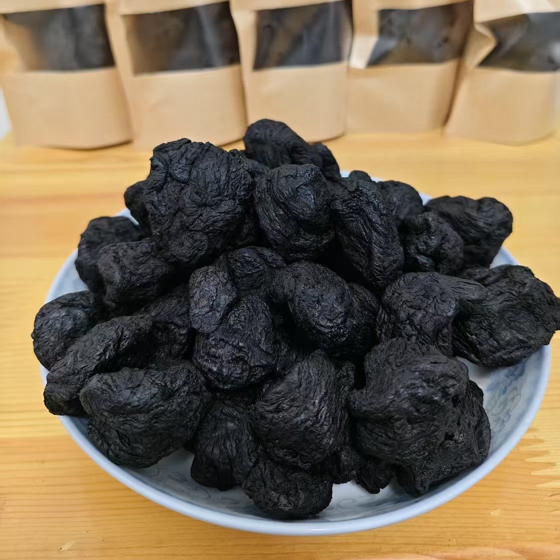 农家熟地九蒸九晒古法炮制熟地黄