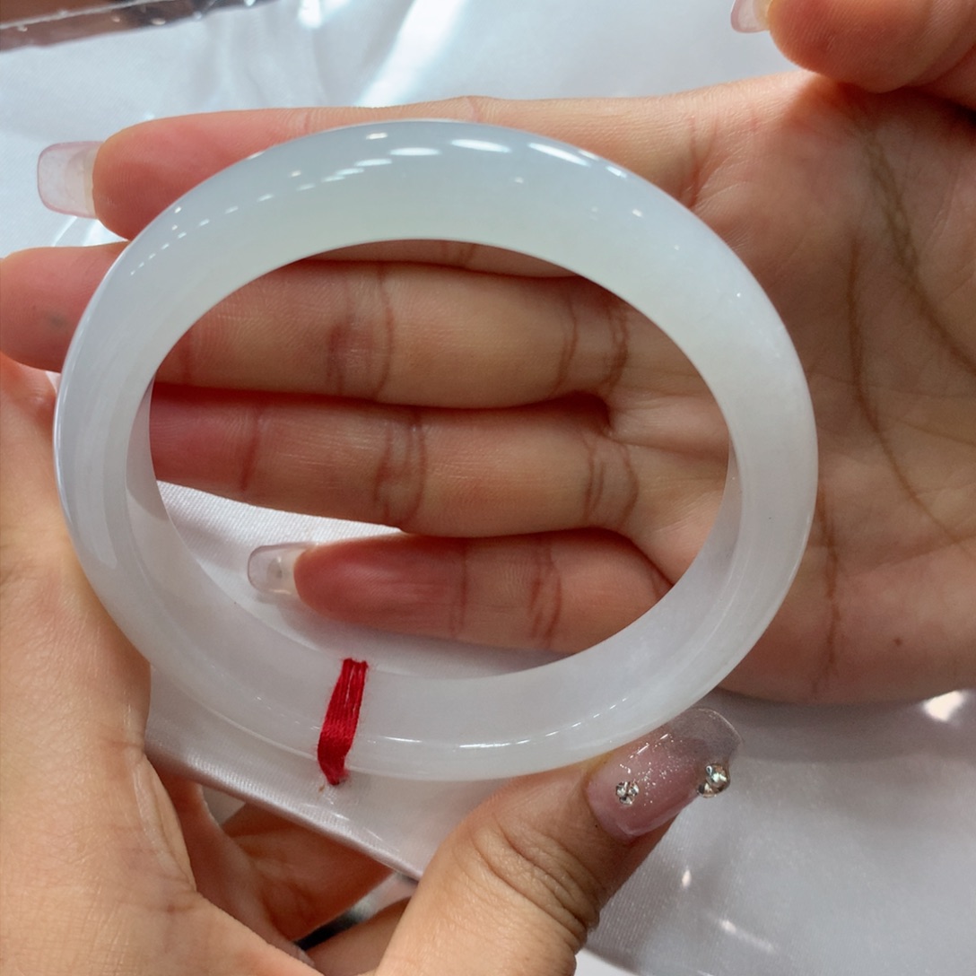 翡翠手镯未镶嵌买断