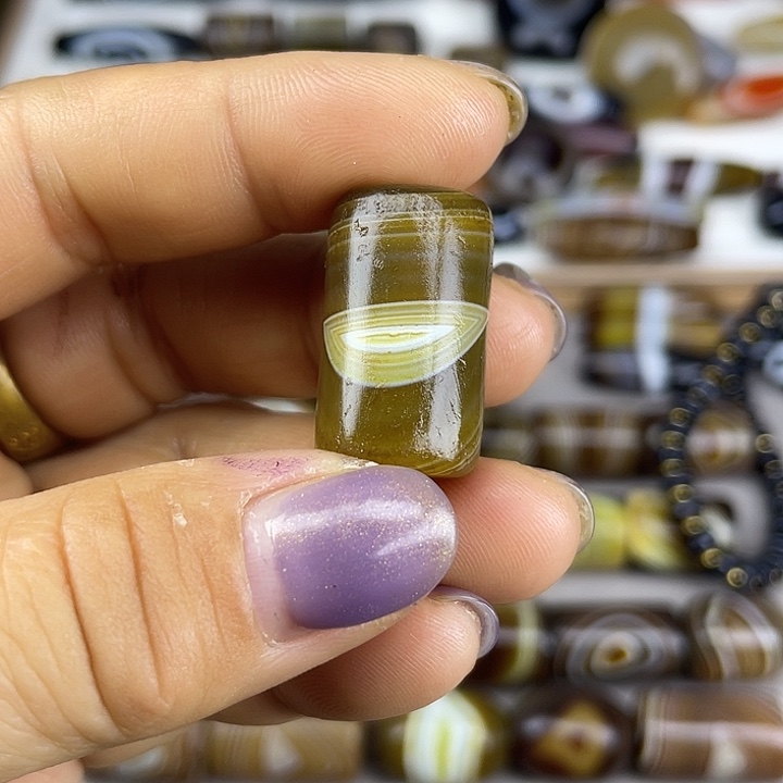 杰***少玛瑙/玉髓散珠用户