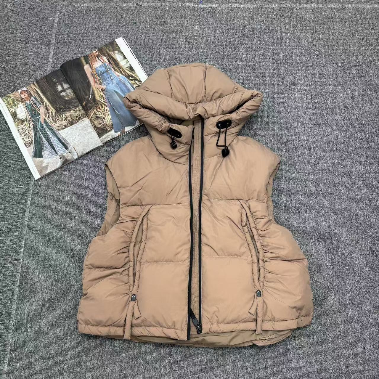 连帽羽绒棉服马甲外套女款冬2025新款爆款外穿小个子加厚坎肩马夹