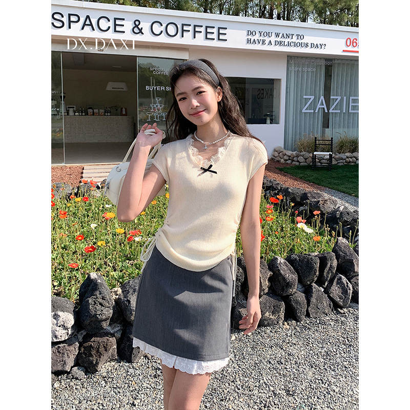 代大喜【韩女滤镜】收腰短袖针织圆领洋气衣服女蕾丝拼接25夏季新款