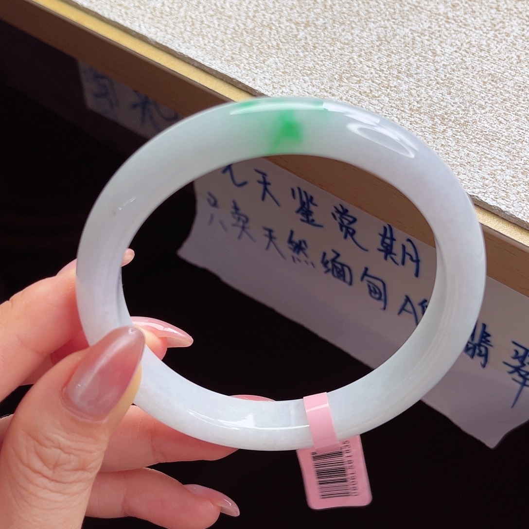 翡翠未镶嵌手镯手镯