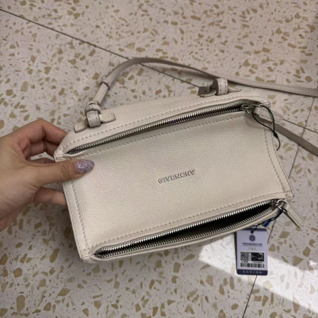 95新 Givenchy/纪梵希 纪梵希白色单肩7849/二奢包包