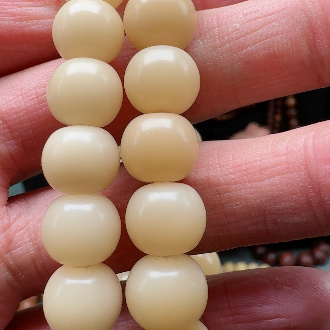 白玉菩提吊坠精品小商品