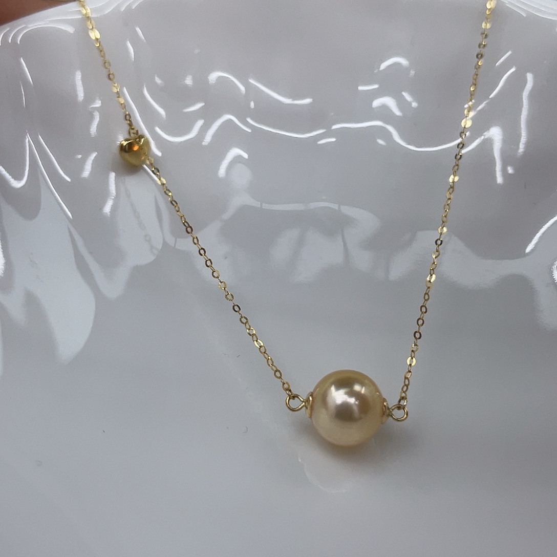 18K金镶嵌海水珍珠颈饰