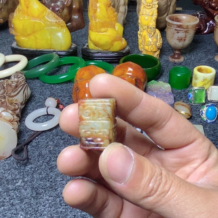 白玉菩提吊坠收藏