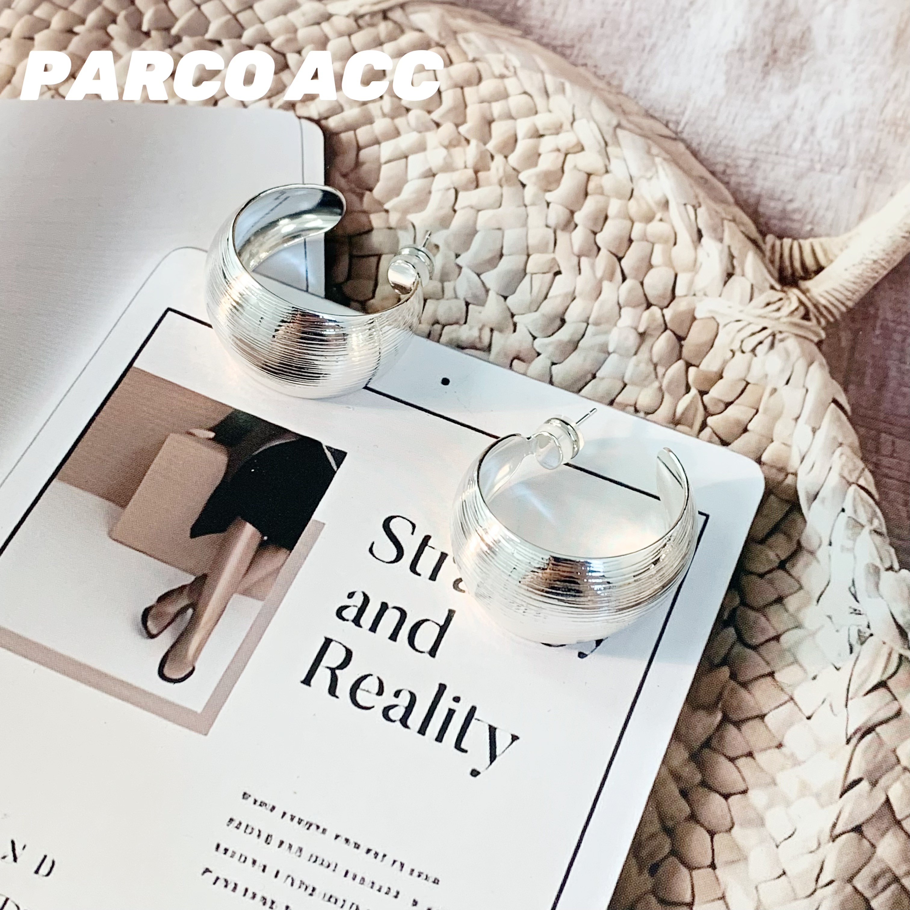 铜合金耳饰 G101  简约拉丝半月耳钉