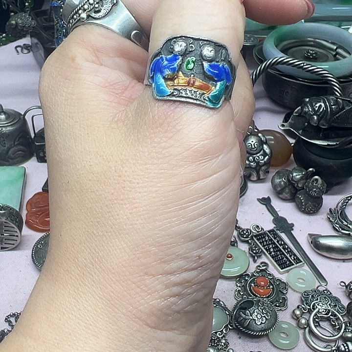 ****陈足银偏远地区不包邮