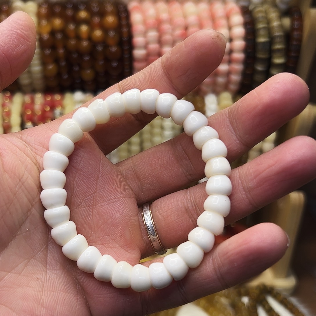 居***居桃核把件1.0鹿角金碗