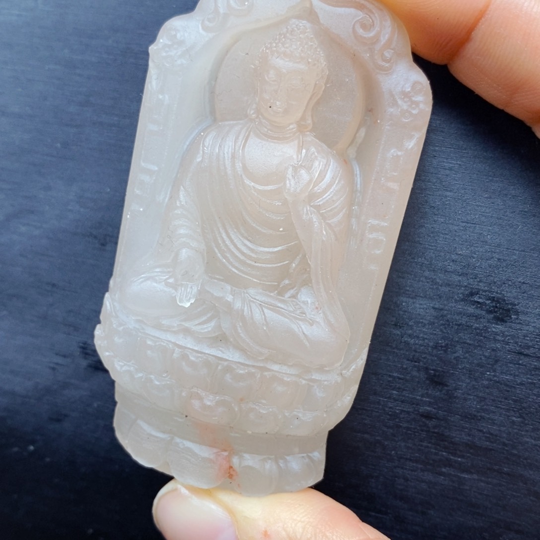 石英质玉（黄龙玉）颈饰未镶嵌
