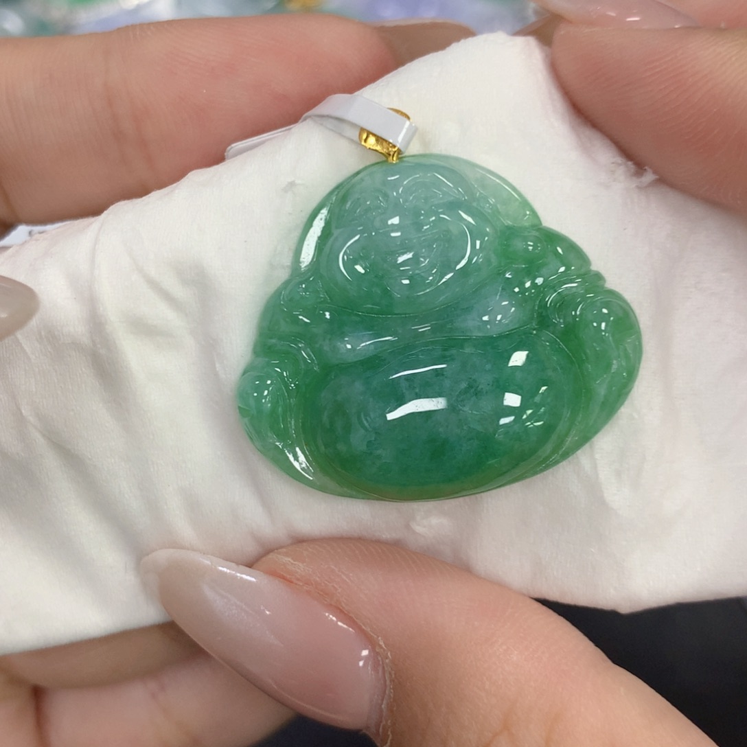 颈饰18K金镶嵌翡翠