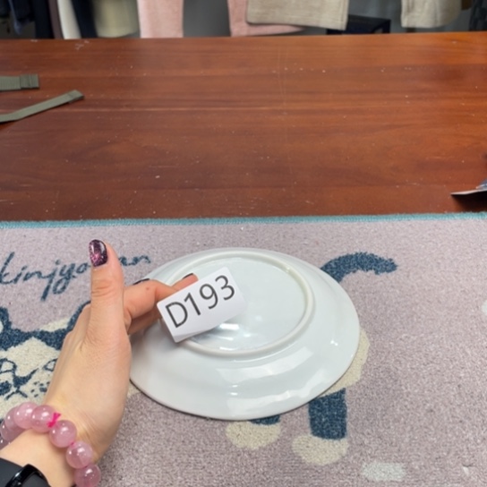 瓷片灰色围巾。。。。。。。。。。。。。