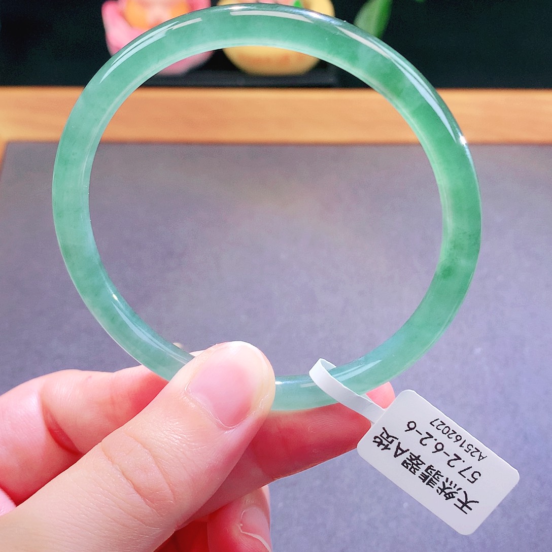 翡翠未镶嵌手镯天然翡翠