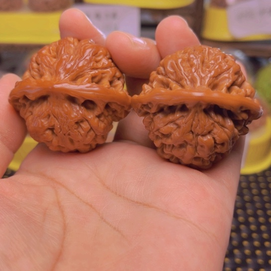 文玩核桃吊坠龙鼎