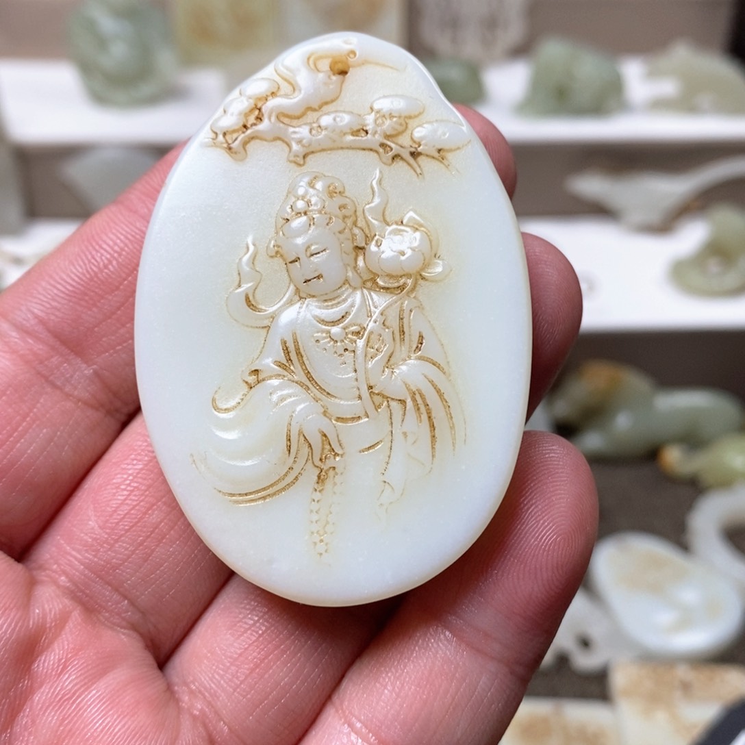 和田玉颈饰未镶嵌