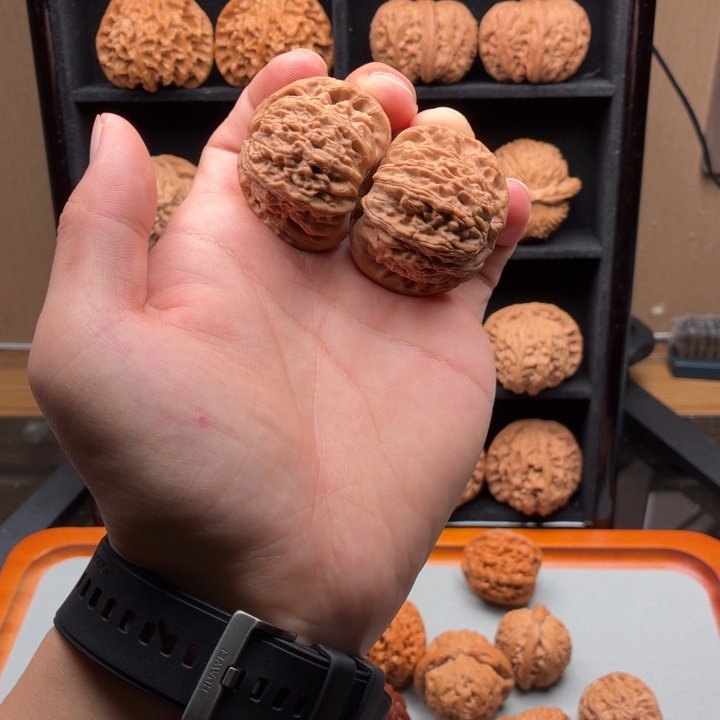 吊坠文玩核桃卡姿兰大眼睛19号