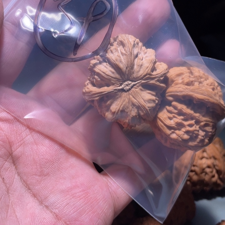 文玩核桃吊坠39呃呃呃