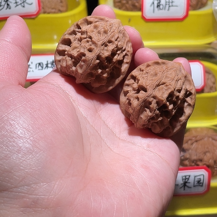 文玩核桃把件3.8小众