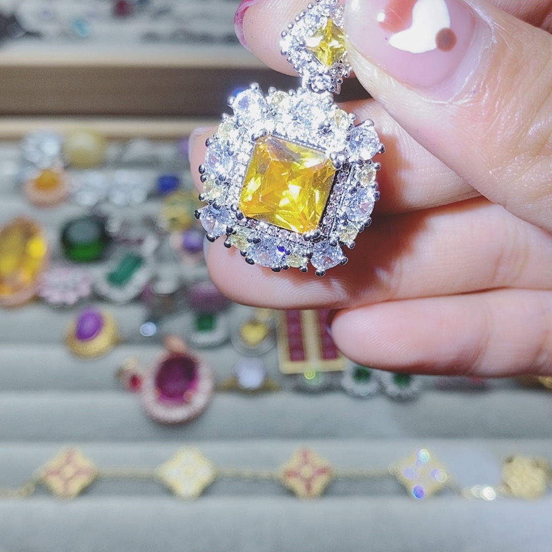 【闪购商品】托帕石耳饰银S925镶嵌